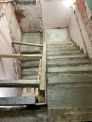 4 u-shape concrete staircase in oxford